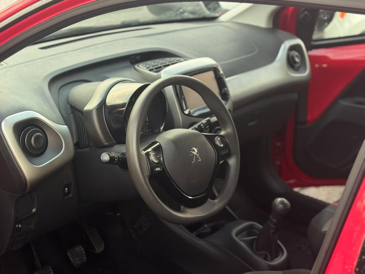Peugeot 108 VTi 69 5 porte Allure TOP!