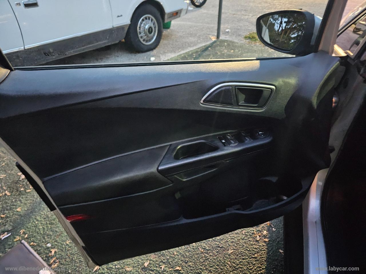 FORD B-Max 1.4 90 CV GPL Business