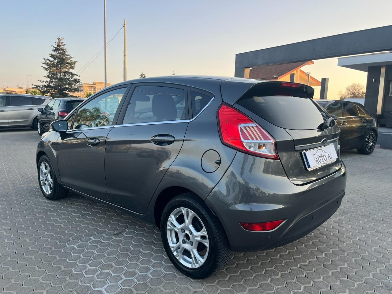 FORD Fiesta 1.4 5p. Bz.- GPL Titanium