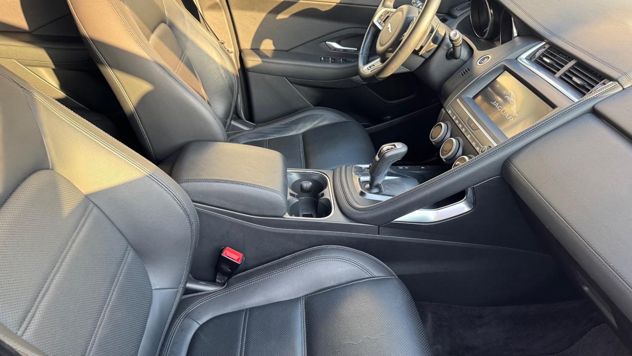 Jaguar E-Pace 2.0D 150 CV AWD aut. R-Dynamic S