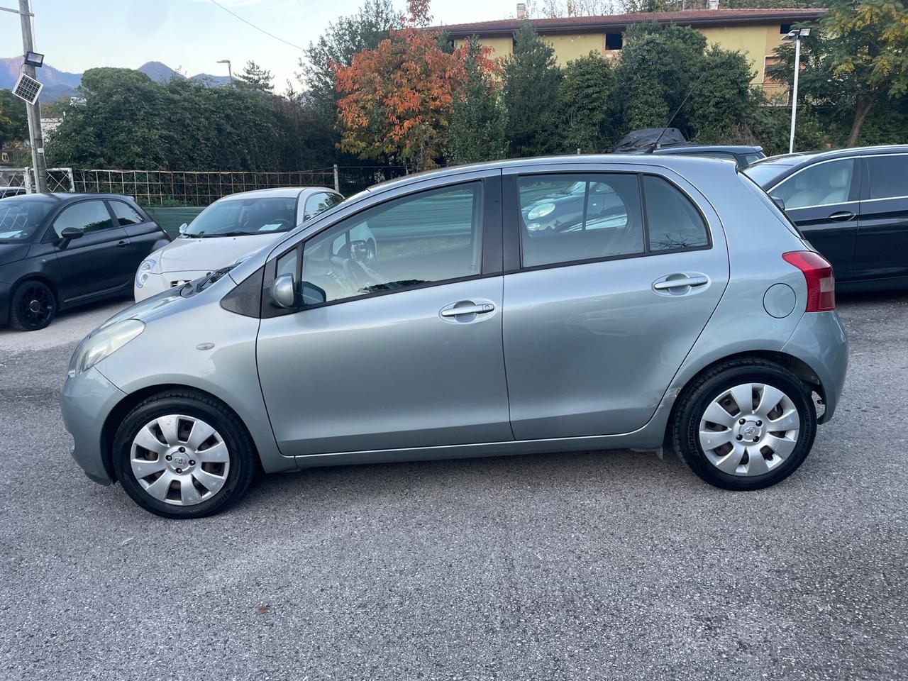 Toyota Yaris 1.3 Gpl