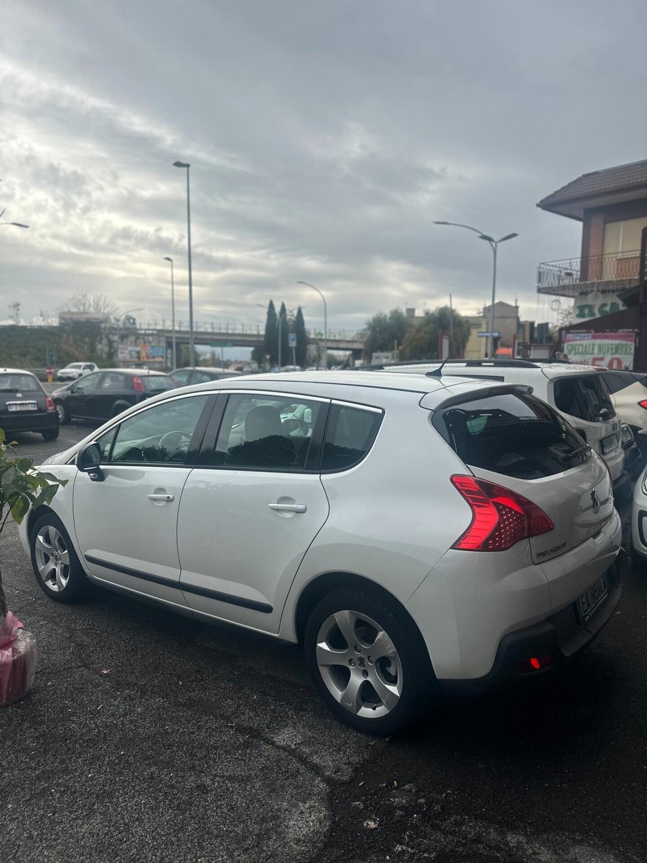 Peugeot 3008 1.6 HDi 110CV Business
