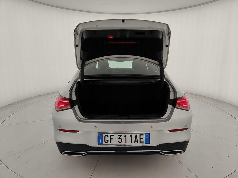 Mercedes-Benz CLA Coupé CLA 180 d Automatic Sport