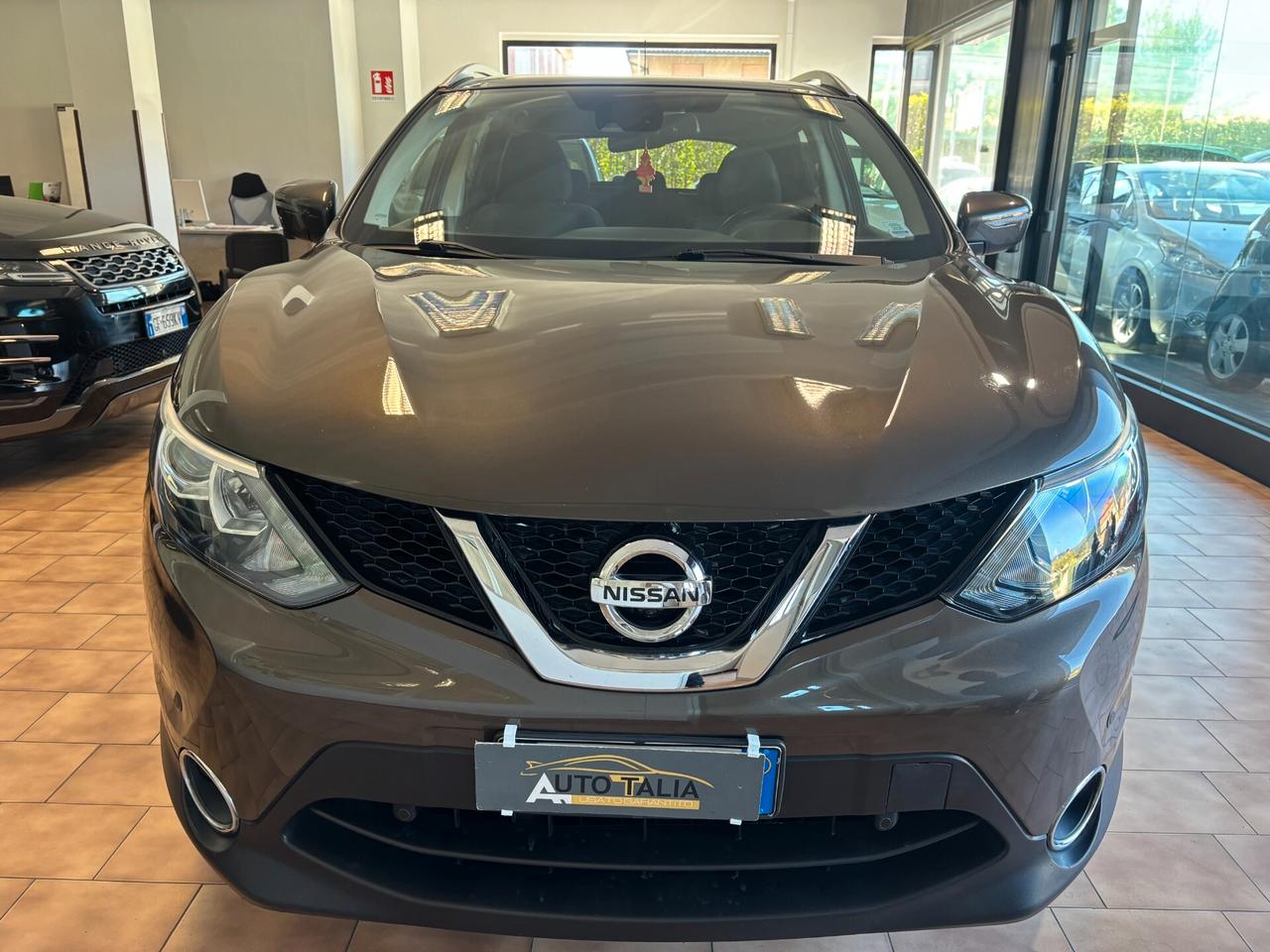 Nissan Qashqai 1.5 dci Tekna 110cv E6*NEOPATENTATI