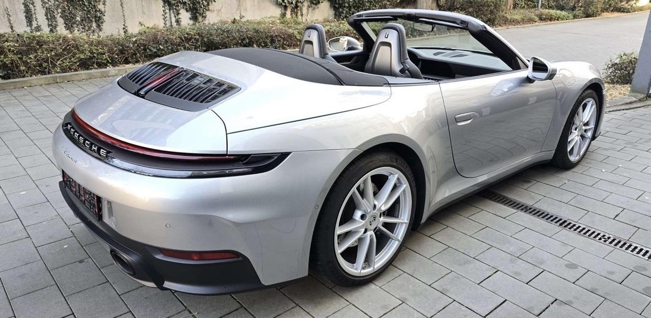 Porsche 911 Carrera Cabriolet