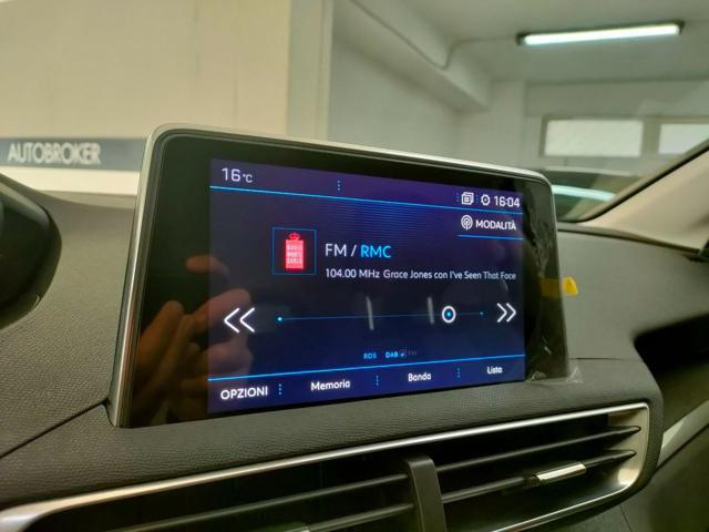 PEUGEOT 3008 BlueHDi 130 S&S Allure