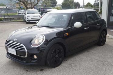 MINI Cooper D 1.5 5 porte CAMBIO AUTOMATICO