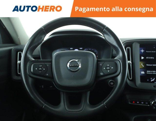 VOLVO XC40 D3 AWD Geartronic Momentum Core