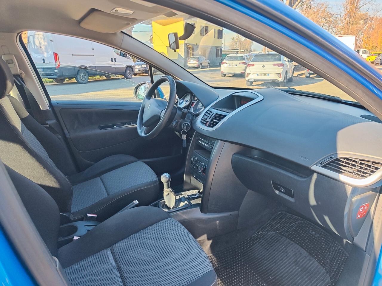 Peugeot 207 1.4 110.000 km