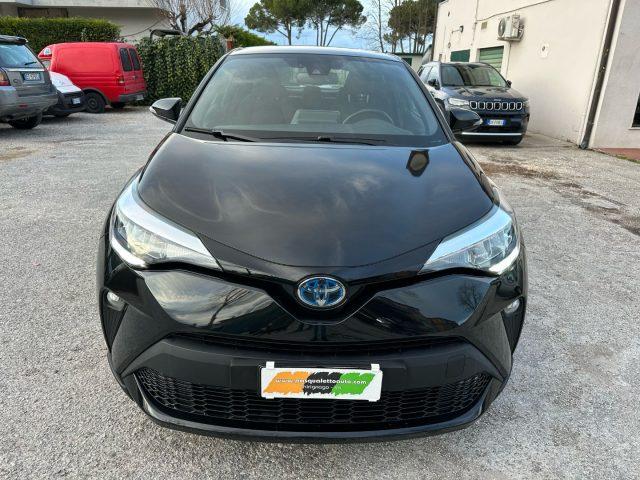 TOYOTA C-HR 1.8 Hybrid E-CVT Business