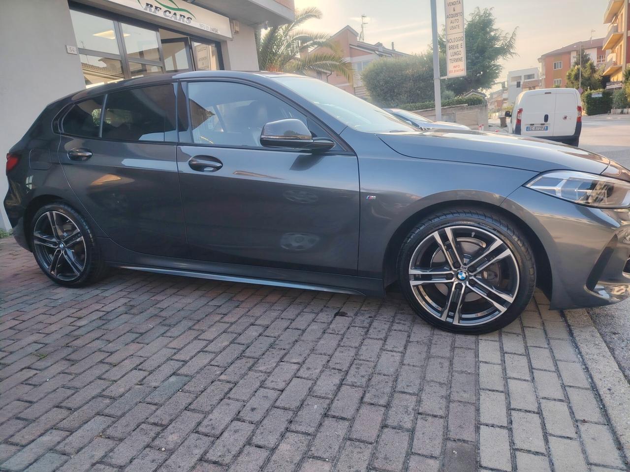Bmw 116 116d 5p. Luxury