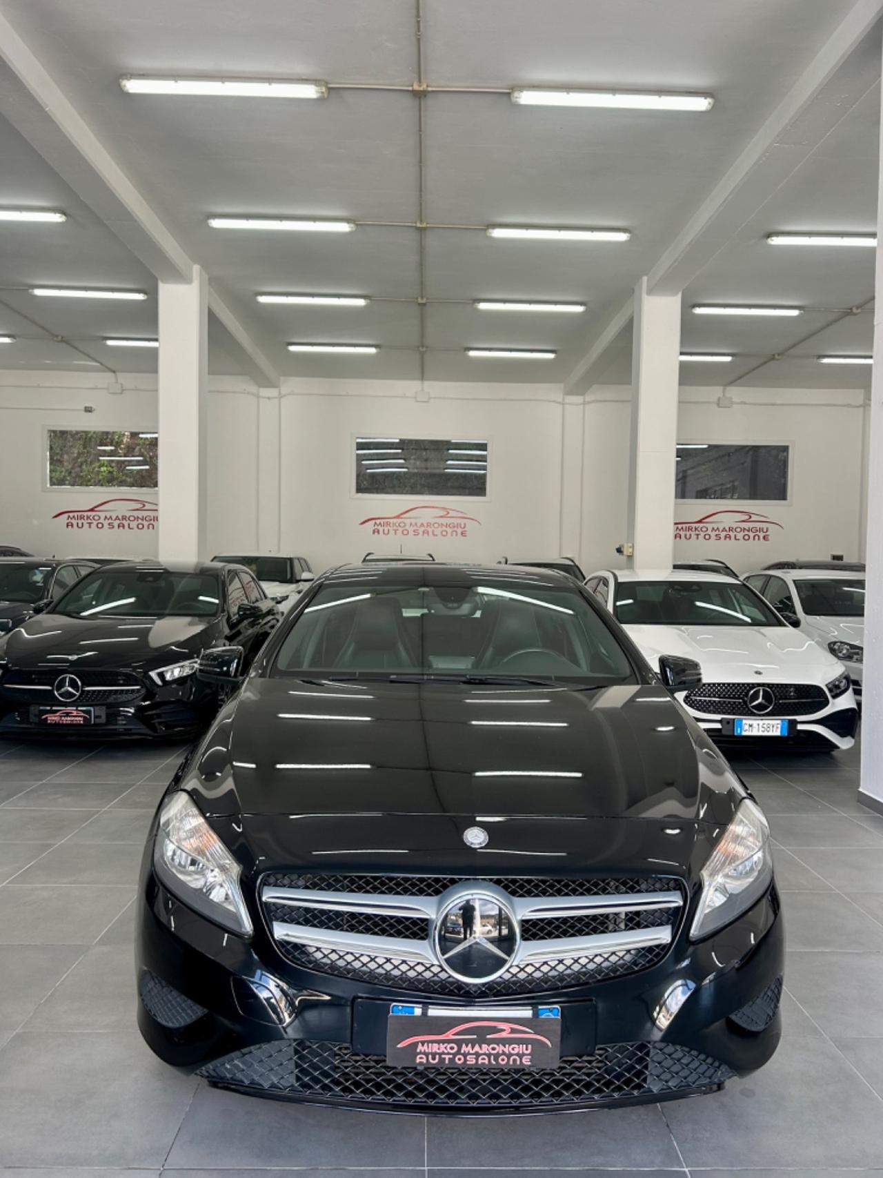 Mercedes classe A 180 d Sport DARK NIGHT finanziabile