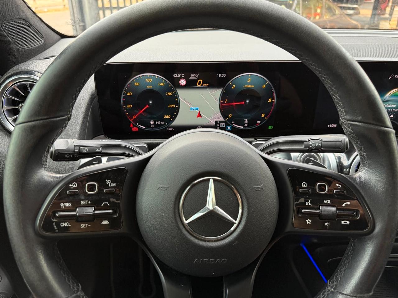 Mercedes-benz GLB 200 d Automatic Business