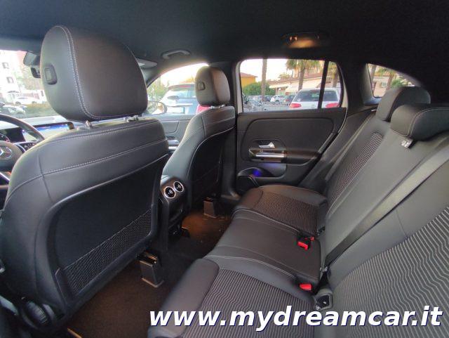 MERCEDES-BENZ GLA 200 d Automatic 4Matic Sport