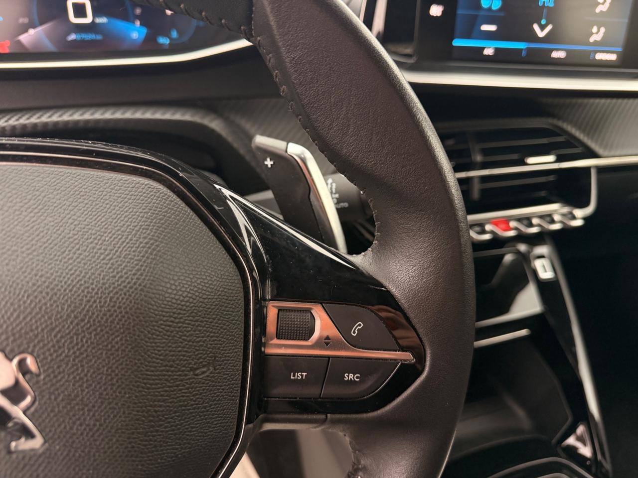 Peugeot 2008 1.5 BlueHDi 130 EAT8 Allure NAVI CAR PLAY