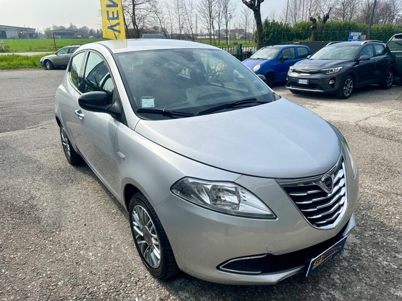 Lancia Ypsilon 1.2 69 CV 5 porte GPL** UNIPROPRIETARIO*SCADENZA GPL 03/2032*NEO PATENTATI