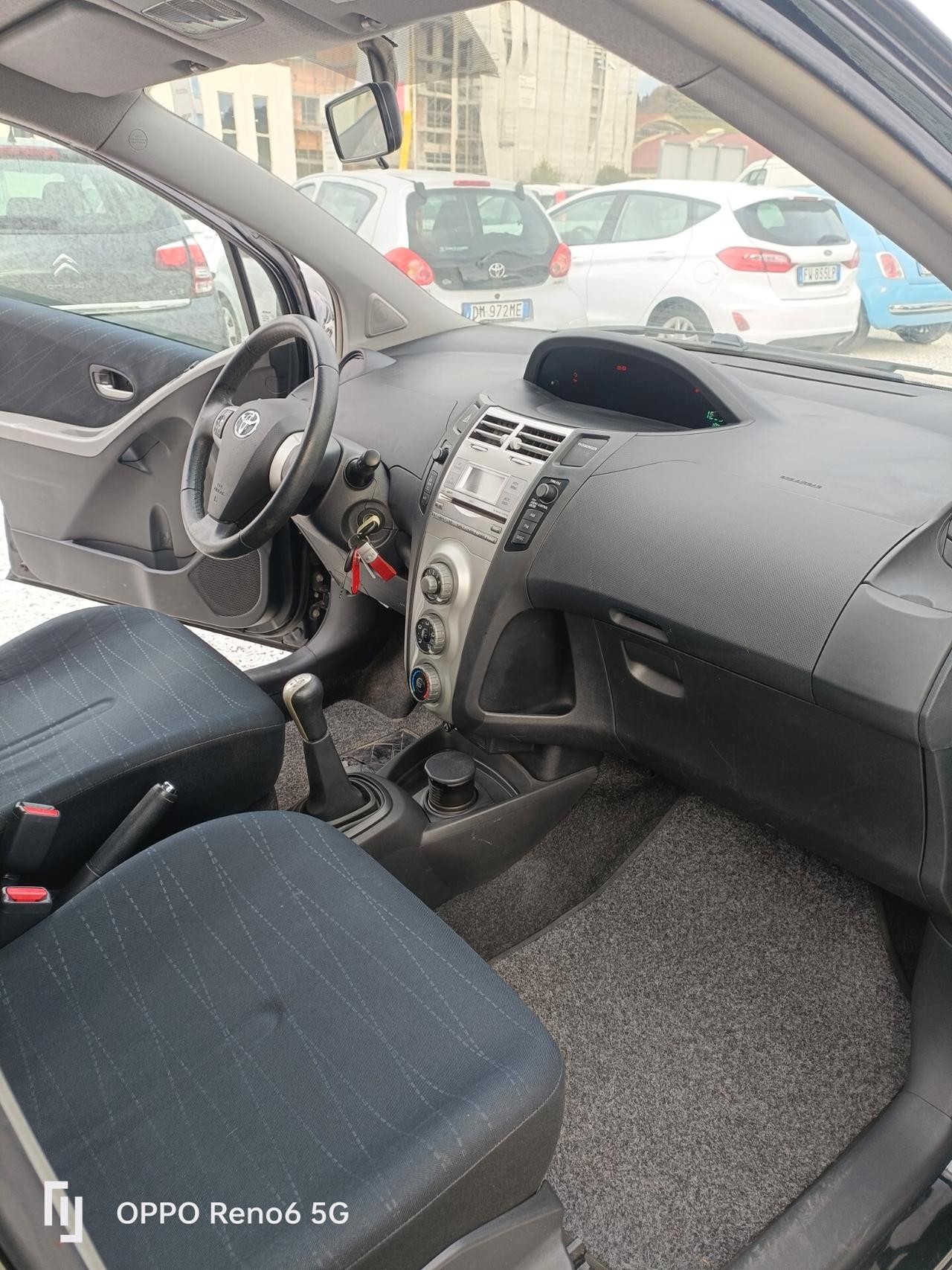 Toyota Yaris 1.3 5 porte Sol