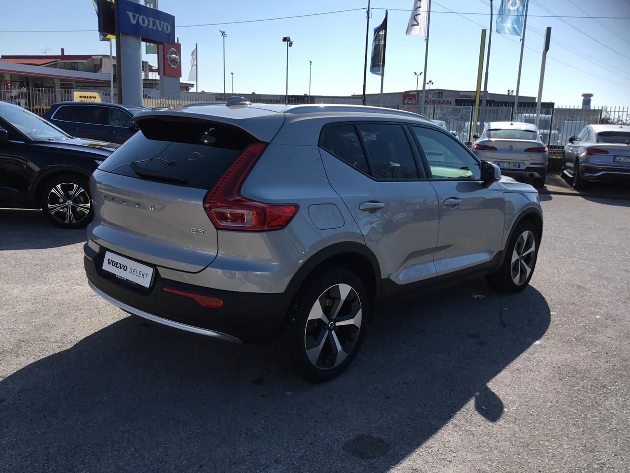 Volvo XC40 B3 Core Cambio Automatico