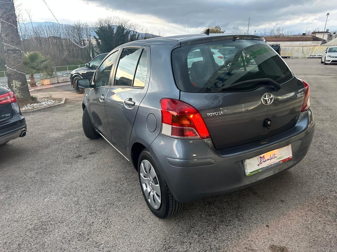 Toyota Yaris 1.3 BENZ 5 porte Sol
