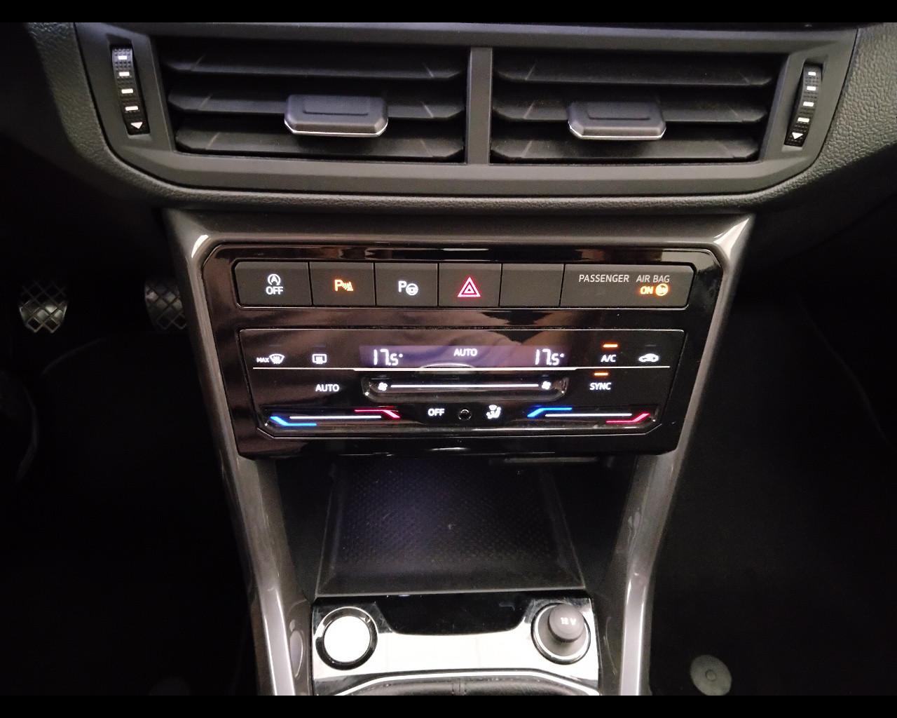 VOLKSWAGEN T-Cross 2019 - T-Cross 1.0 tsi Advanced 110cv