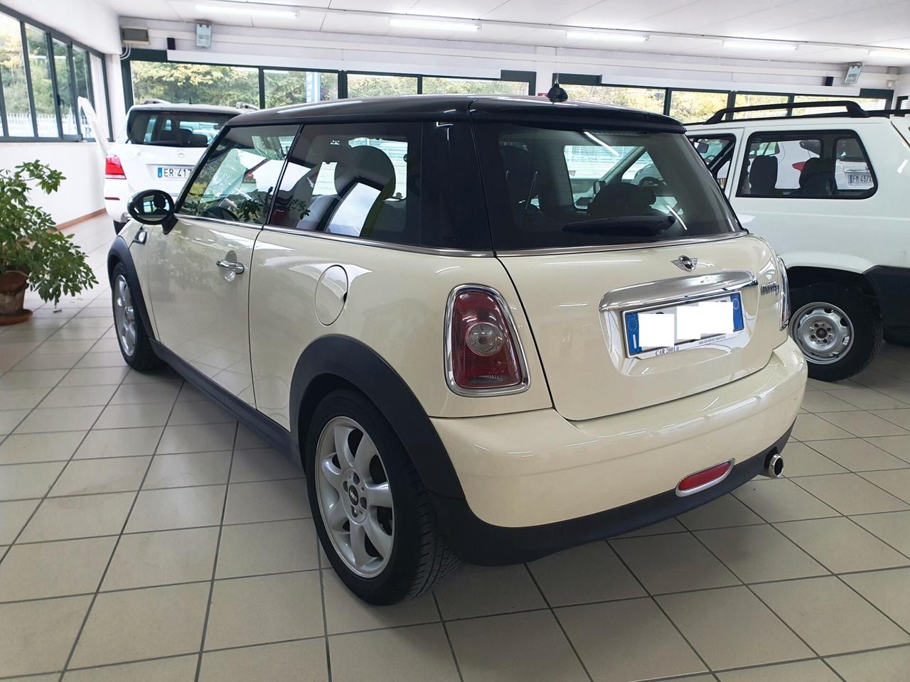 Mini Mini 1.6 16V Cooper D