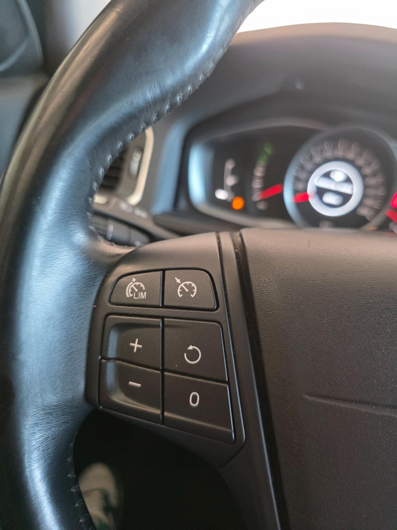 Volvo V60 D2 1.6 Momentum