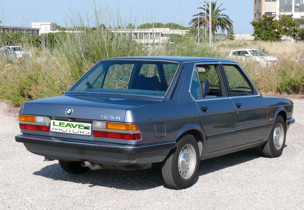 Bmw 520 520i -(M1345)