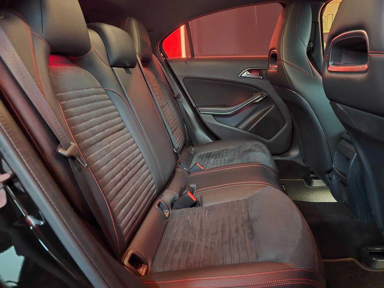 Mercedes-benz A 180 d Premium