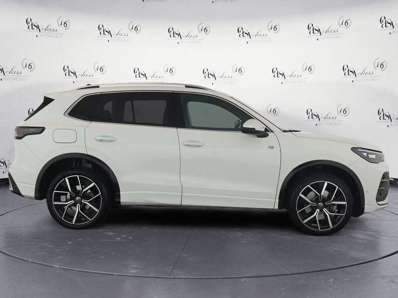 Volkswagen Tiguan 2.0 TDI 142KW SCR R-Line DSG 4MOTION MATRIX TETTO CAMERA KEYLESS