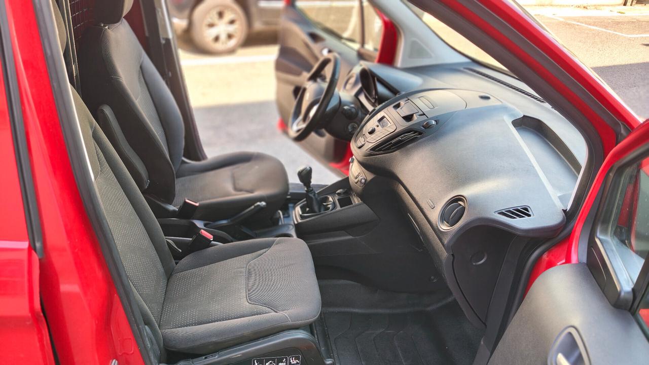 Ford Transit Courier 1.5 TDCi 75CV Titanium