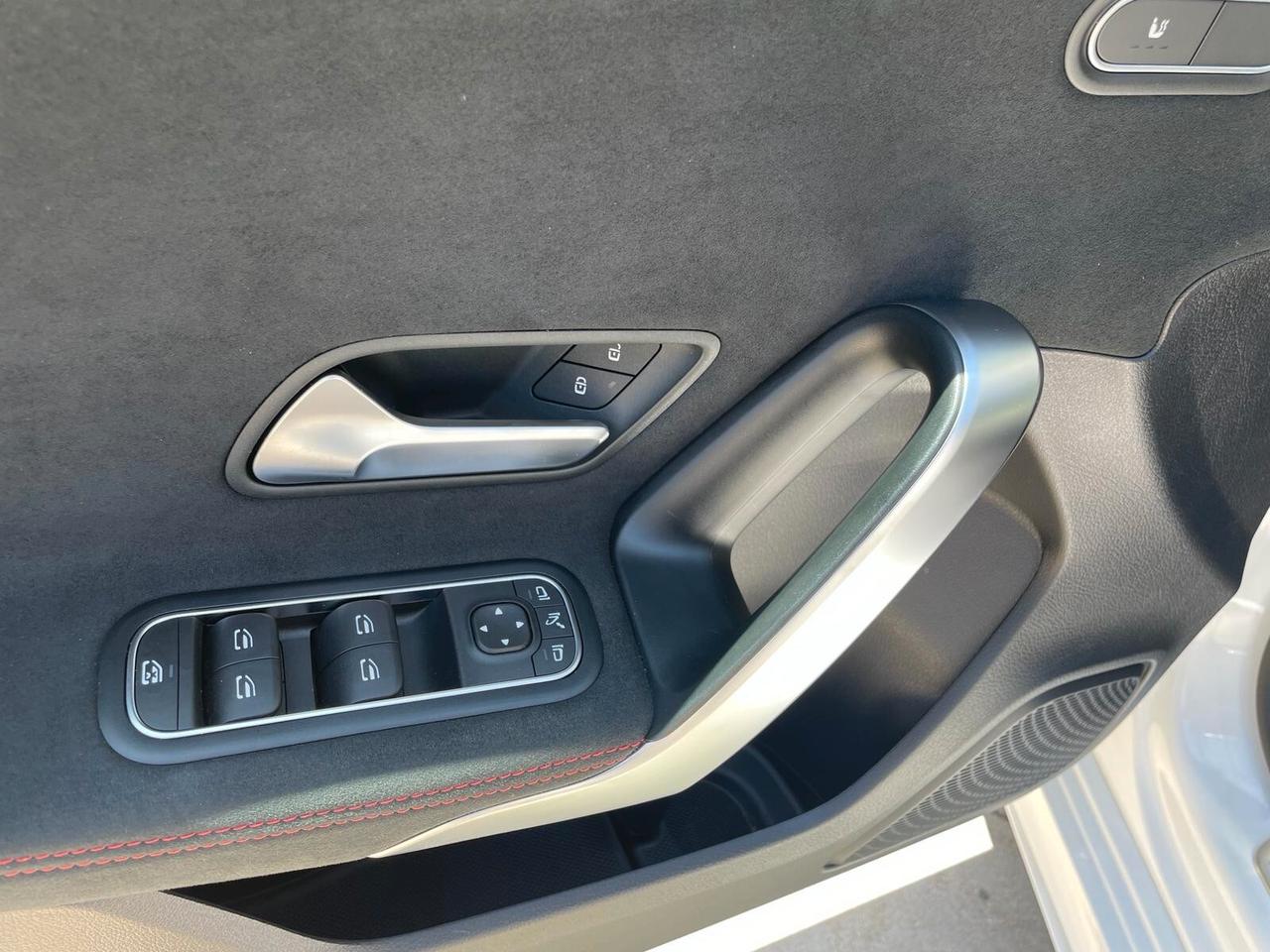 Mercedes-benz A 200 A 200 d Automatic AMG Line Premium
