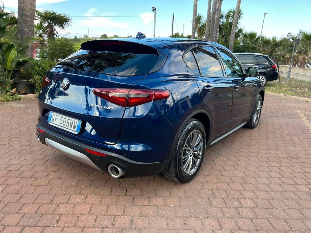 Alfa Romeo Stelvio 2.2 Turbodiesel 190 CV AT8 Q4 Executive