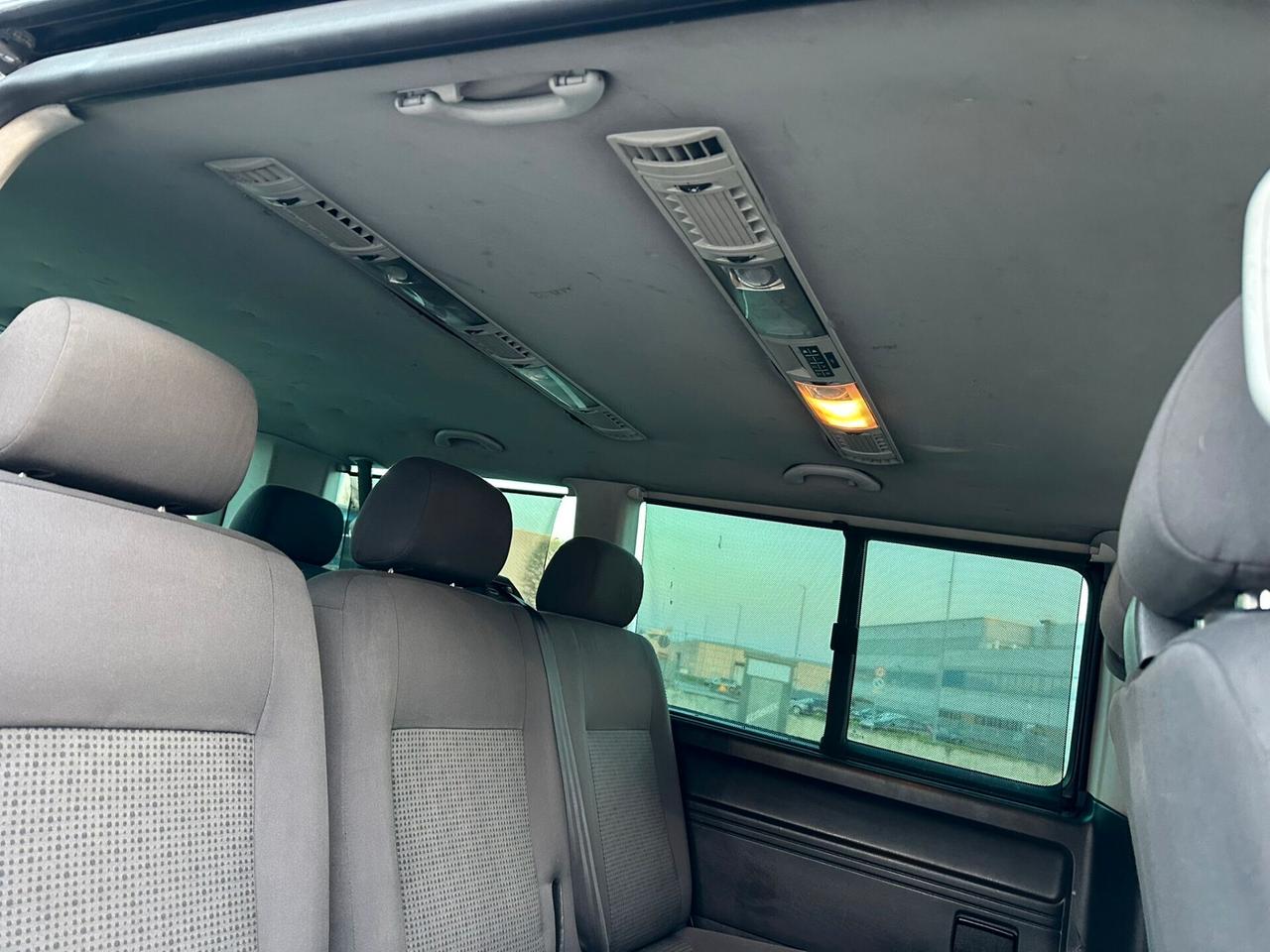 Volkswagen Transporter 2.5 TDI 131CV PC Kombi 9 posti