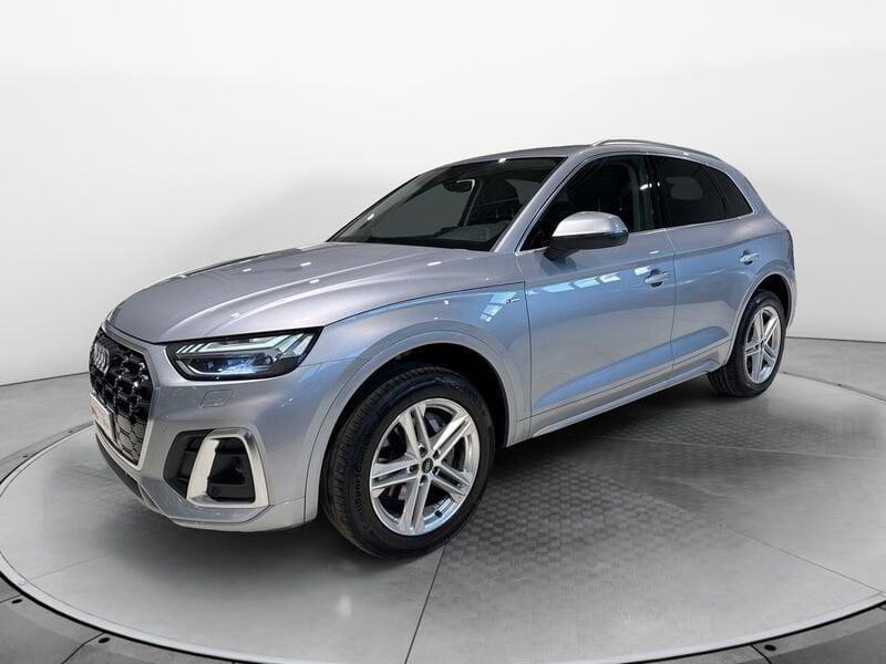 Audi Q5 40 2.0 tdi mhev 12V S line quattro s-tronic 204cv