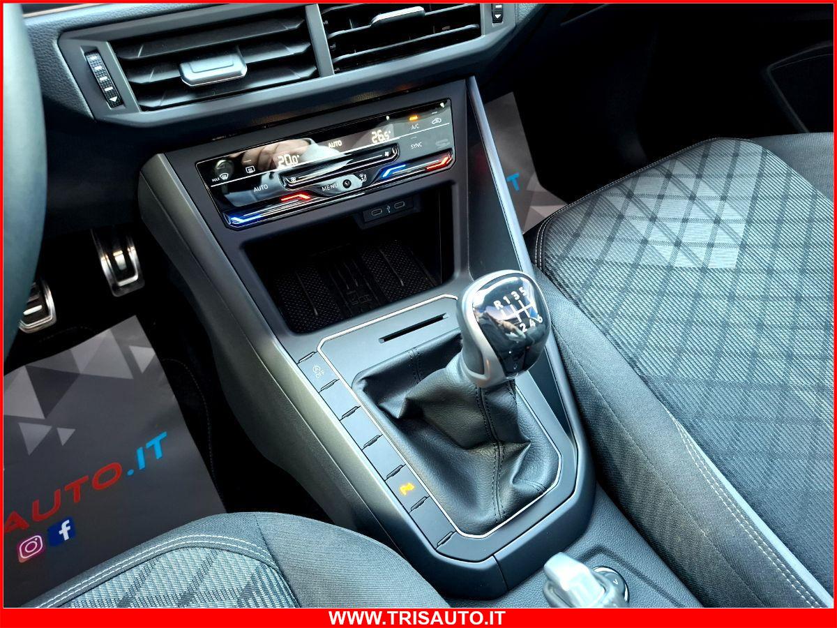 VOLKSWAGEN Taigo 1.0 TSI R-line NEOPATENTATI (TETTO APRIBILE)