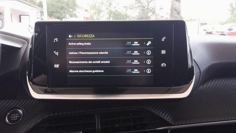 Peugeot e-2008 e 100kW Allure Pack