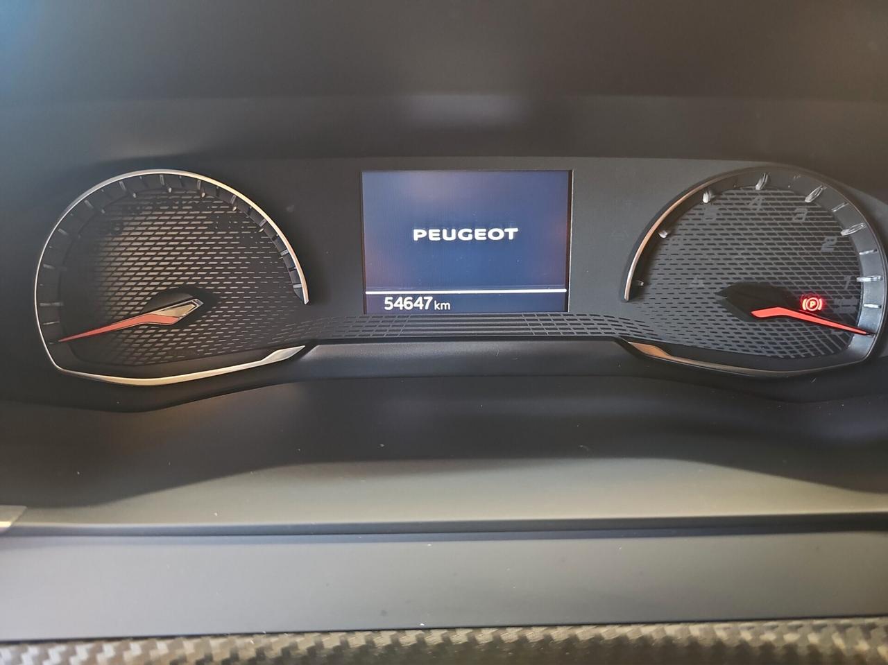 Peugeot 2008 PureTech 100 S&S Allure Pack GT LINE
