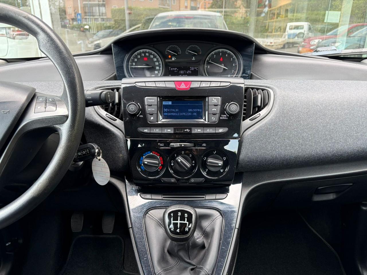 Lancia Ypsilon 1.2 69 CV 5 porte GPL Ecochic Elefantino Blu