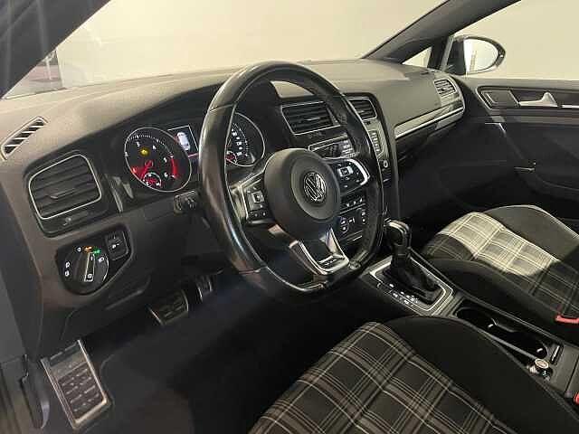 Volkswagen Golf 7ª serie GTD 2.0 TDI DSG 5p. BlueMotion Technology