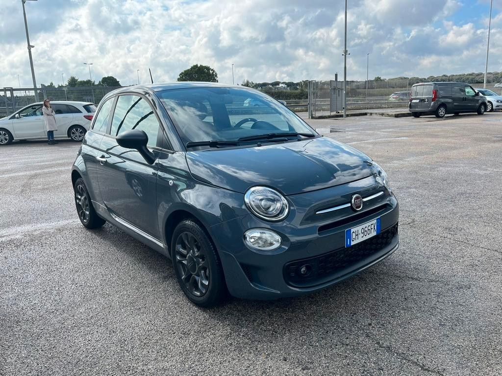 Fiat 500 1.0 Hybrid Red