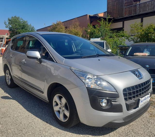 PEUGEOT 3008 HDi Business