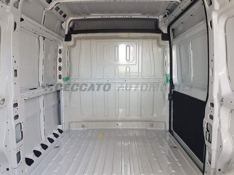 Opel Movano Movano 35 L2H2 2.2 Bluehdi 140cv S&S