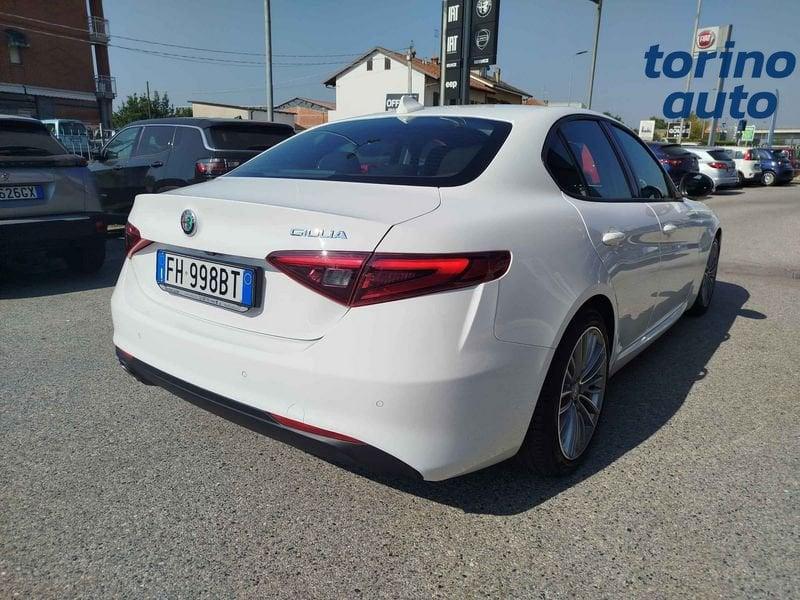 Alfa Romeo Giulia 2.2 Turbo AT8 150CV Business