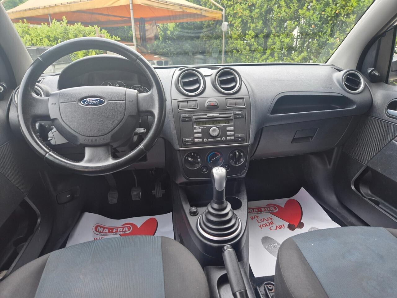 Ford Fiesta 1.4 TDCi 70CV 5 porte/ OK NEOPATENTATI
