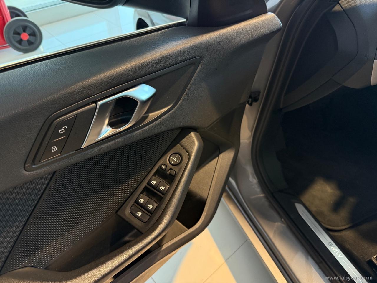 BMW 116d 5p. Business Advantage