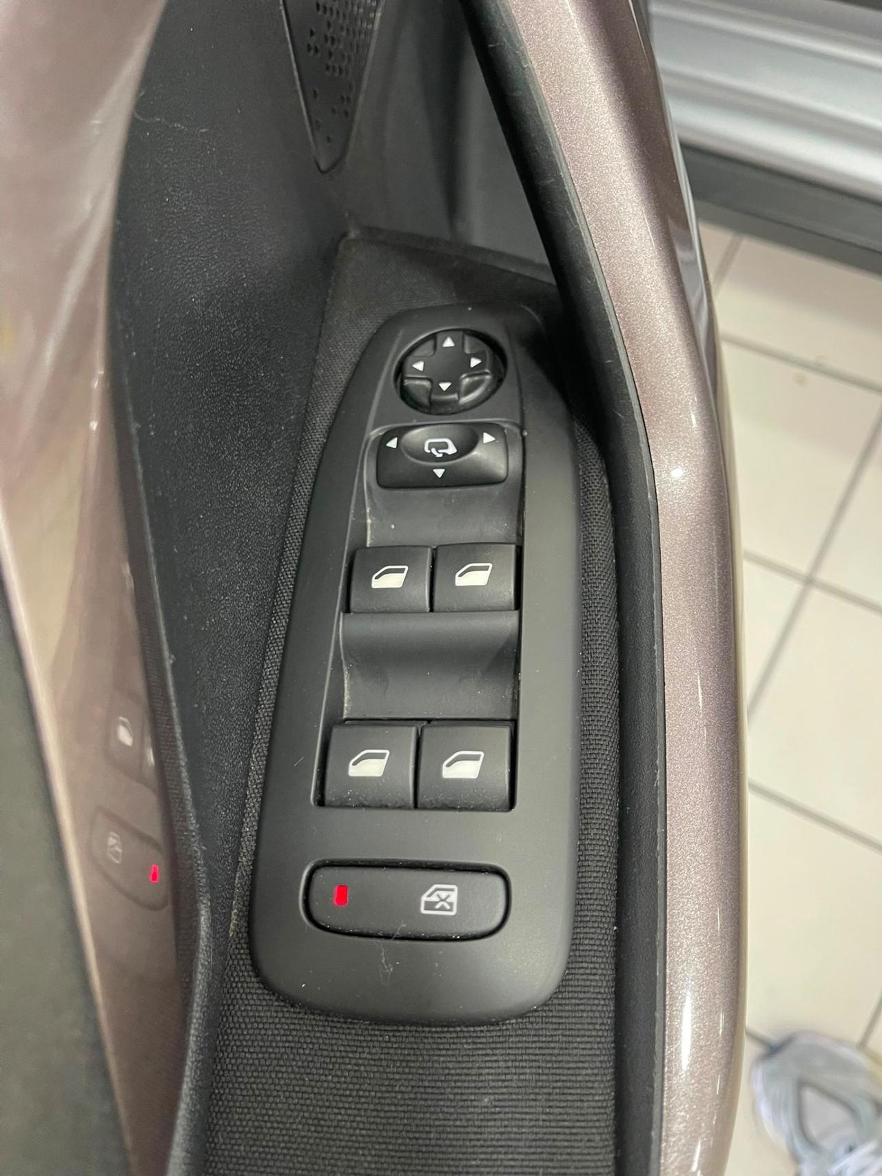 Peugeot 2008 2016 allure