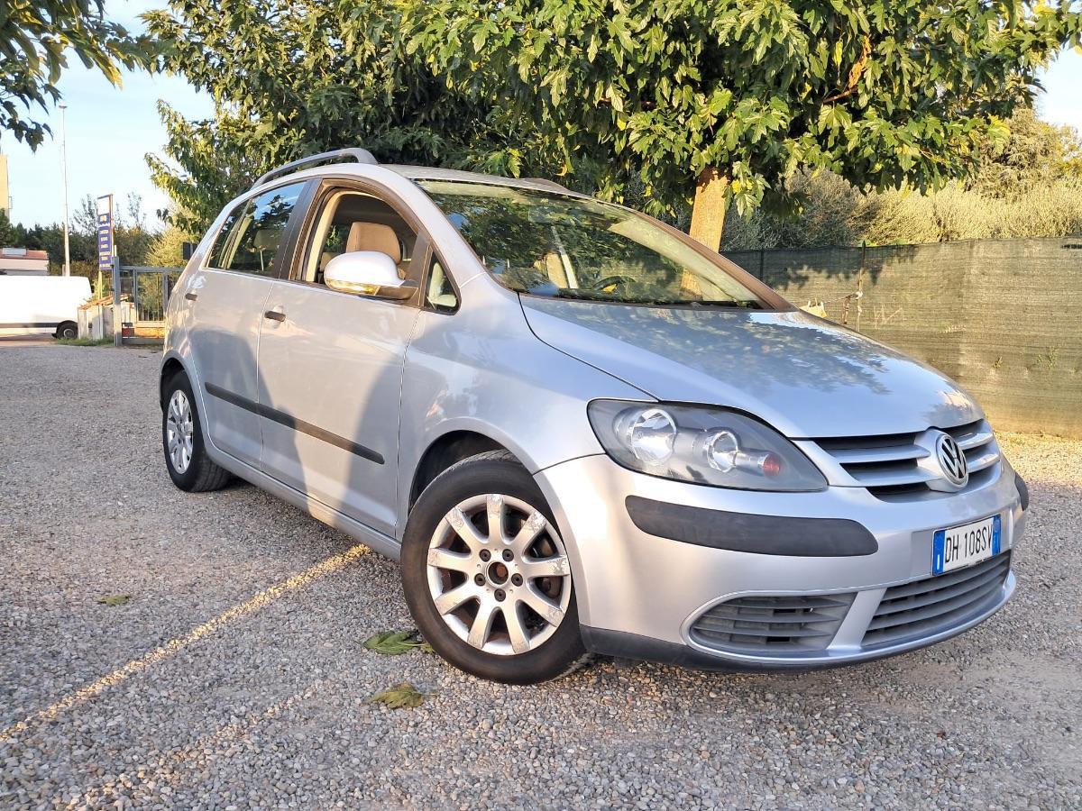 VOLKSWAGEN - Golf Plus Plus 1.6 Comfortline