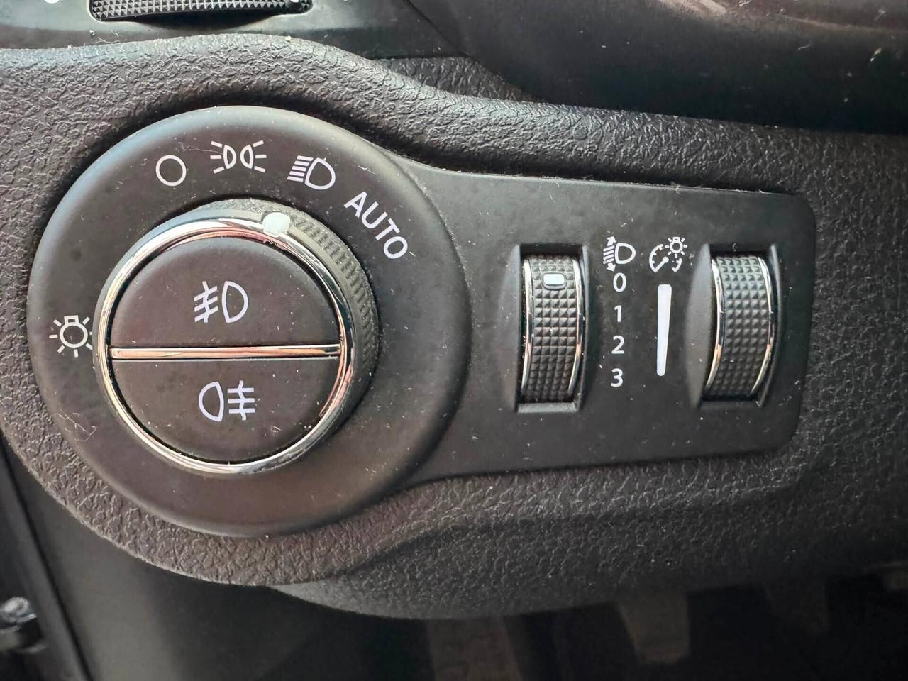 FIAT 500X 1.6 MJ 120 CV. LOUNGE NAVI+CERCHI+BIXENO