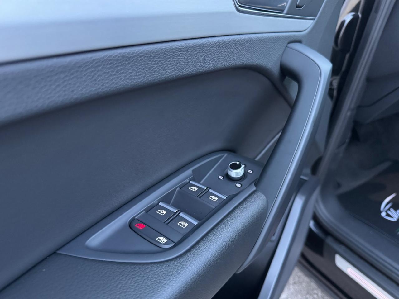 Audi Q5 55 TFSI e quattro S tronic line plus