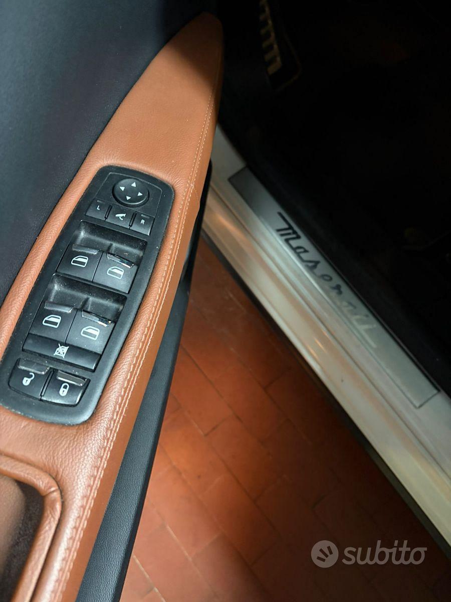 MASERATI GHIBLI V6 2015